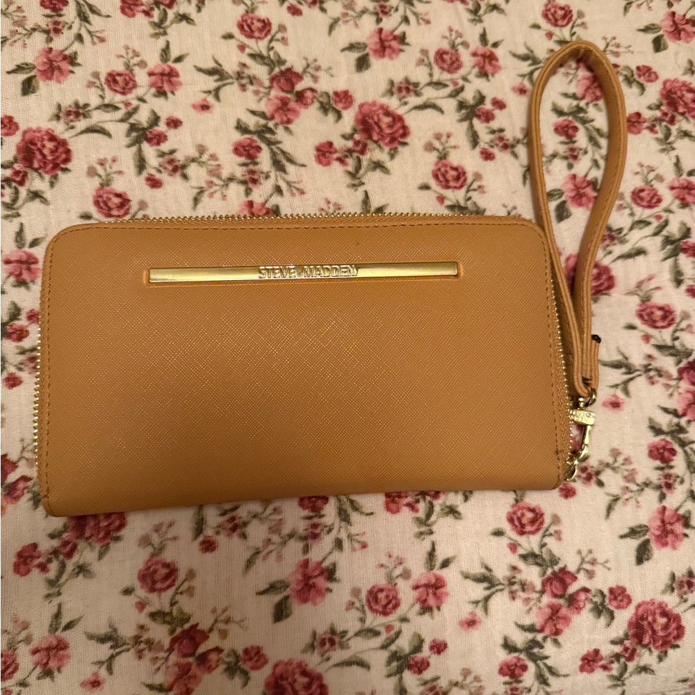 Steve Madden Camel Wristlet Clutch